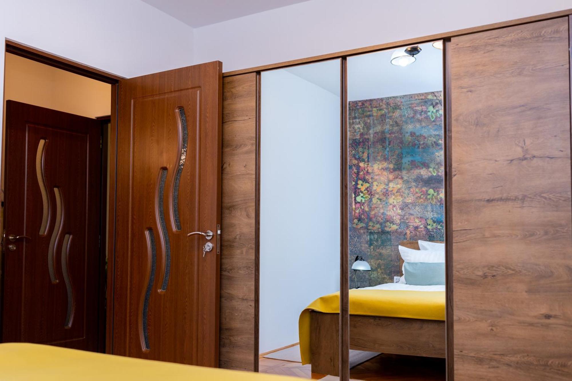 Apartament Octavia Hunedoara Extérieur photo